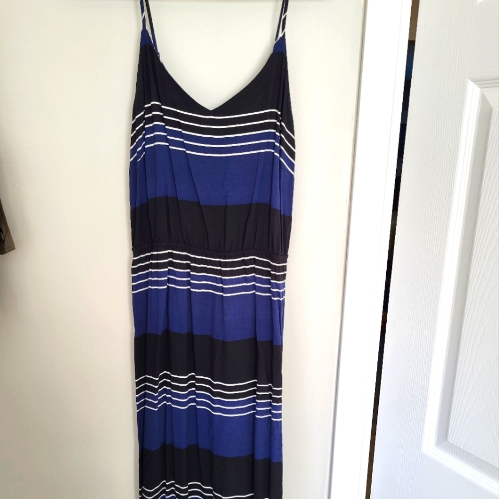Women's old navy medium maxi dress